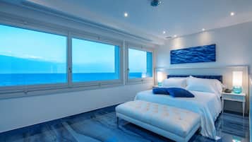Literie de qualité supérieure, couette en duvet d'oie, minibar