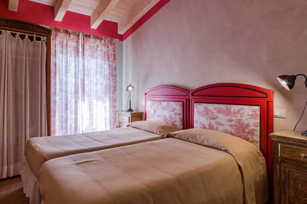 Egyptian cotton sheets, premium bedding, down comforters, in-room safe