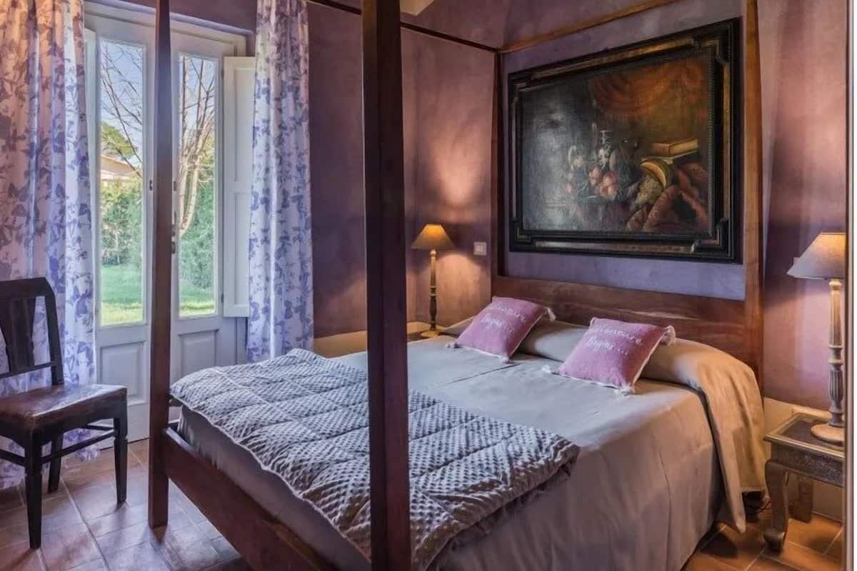 Apartment (7 people) | Egyptian cotton sheets, premium bedding, down comforters, in-room safe
