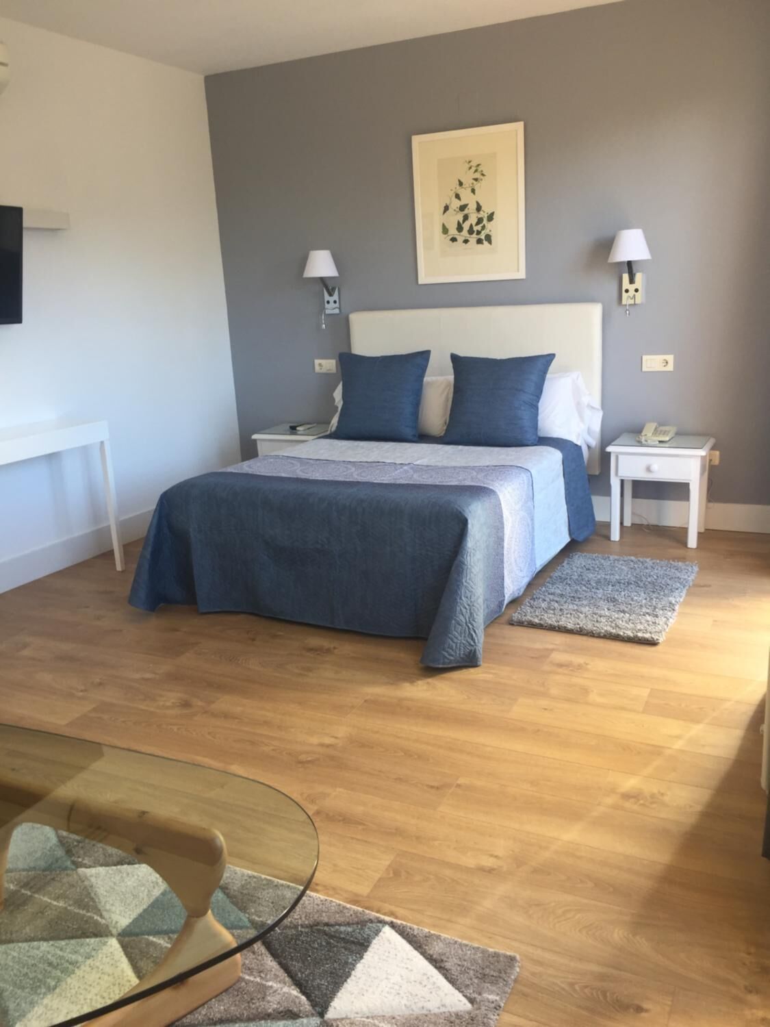 double or twin room, mountain view | in-room safe, individually furnished, desk, free wifi