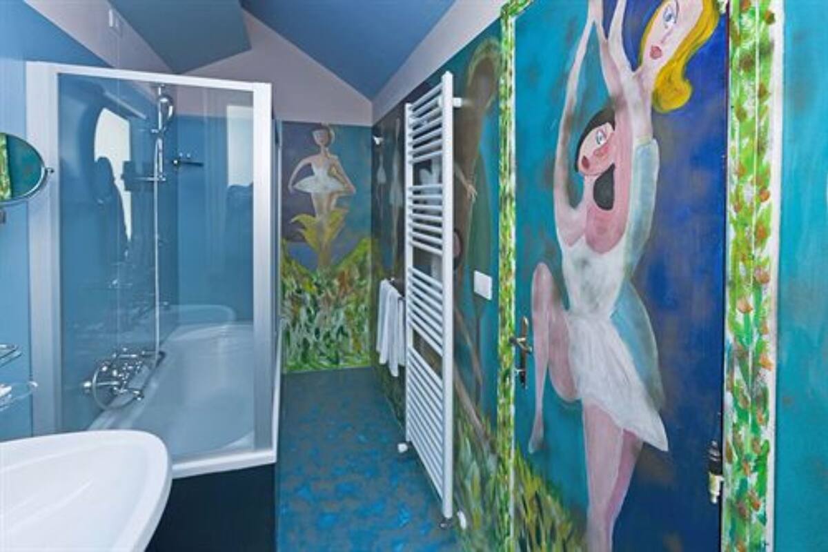 free toiletries, hair dryer, bidet, towels