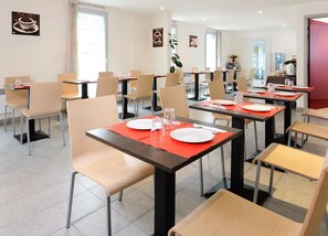Cafe - Séjours & Affaires Rennes Villa Camilla (Rennes)