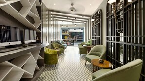 Lobby lounge - Essence d'Orient Hotel & Spa (Hanoi)
