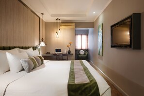 Deluxe room with Window  | View from room - Essence d'Orient Hotel & Spa (Hanoi)