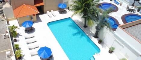 Outdoor pool, pool loungers