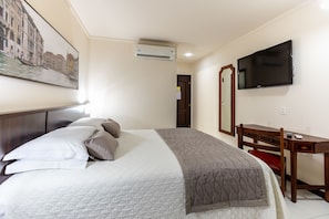 Deluxe Double Room, 1 Queen Bed | In-room safe, desk, blackout curtains, free WiFi - Aguas do Iguacu Hotel (Foz do Iguaçu)