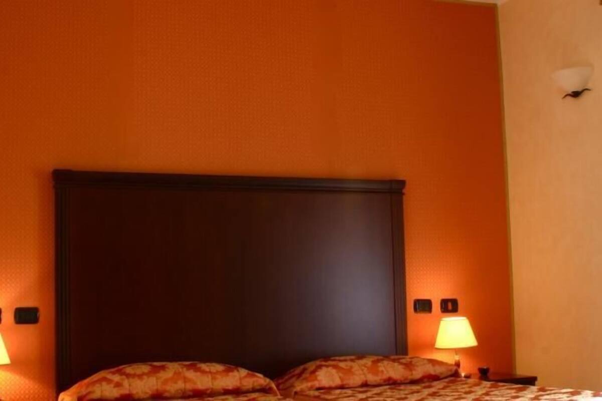 superior double or twin room | minibar, free cots/infant beds, free wifi