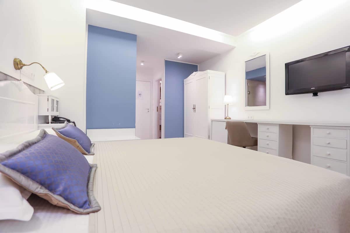 Double Room | Premium bedding, in-room safe, desk, blackout curtains