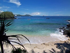 Una playa cerca, arena blanca, buceo, pesca