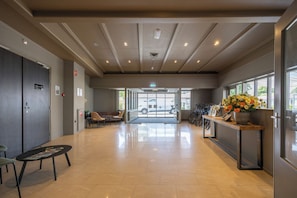 Interior entrance - Fletcher Hotel Het Witte Huis (Soest)