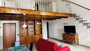 Plasma TV - Attico Partenopeo B&B (Naples)
