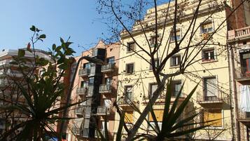 Driepersoonskamer | Voorkant van accommodatie