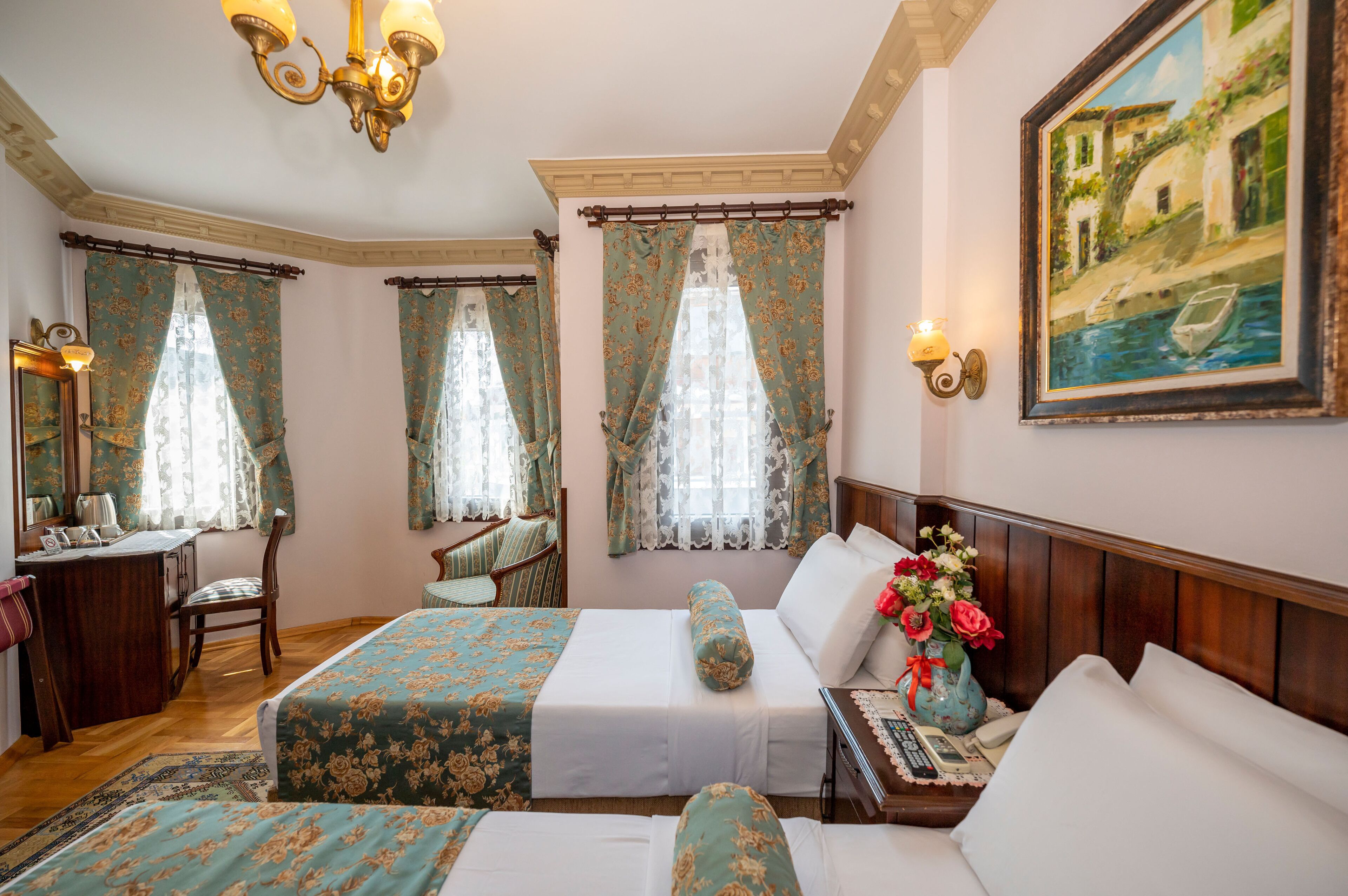 Deluxe Double Room | Pillowtop beds, minibar, in-room safe, desk