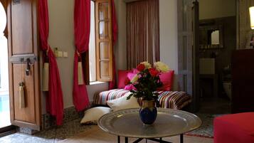 Mogador | 1 habitación, caja de seguridad en la habitación y cortinas blackout