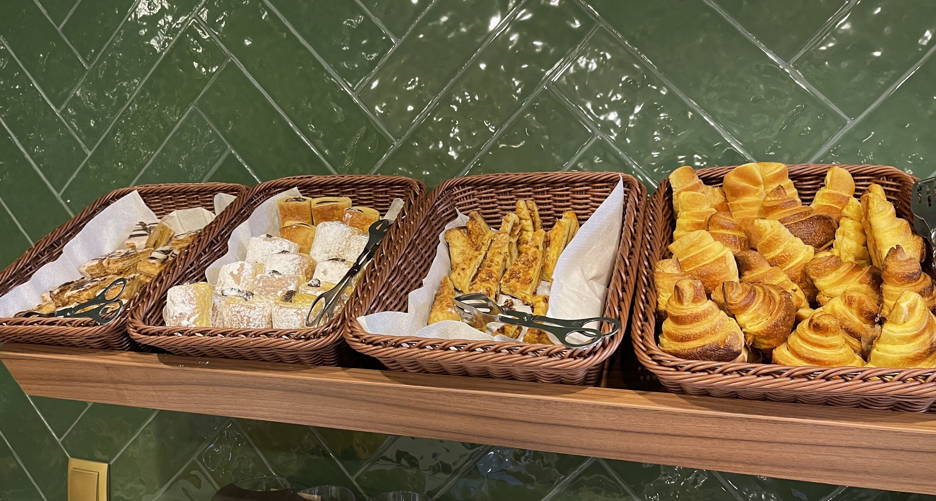 daily buffet breakfast (eur 15 per person)