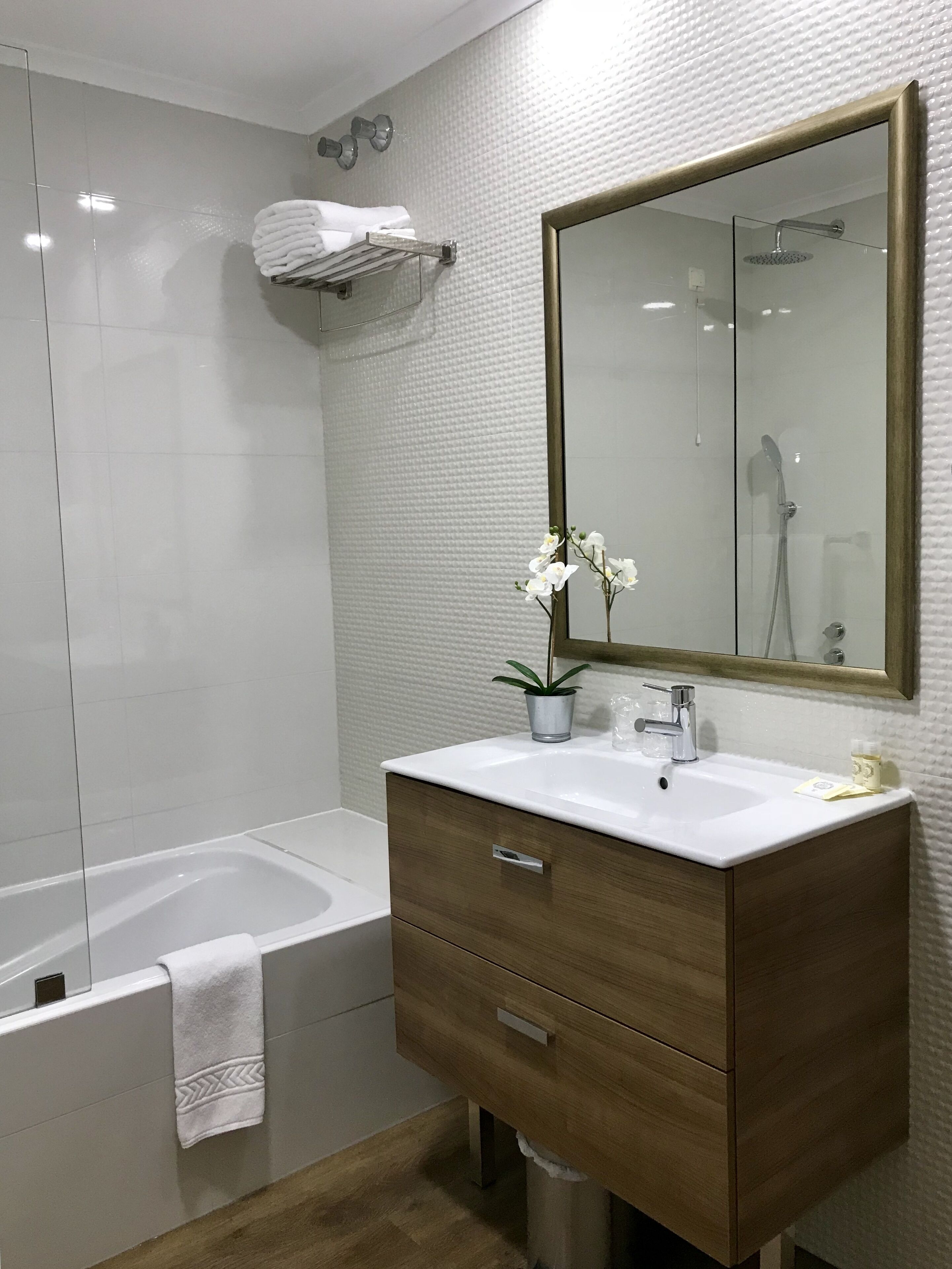superior double room (with extra bed) | bathroom | shower, free toiletries, hair dryer, bidet