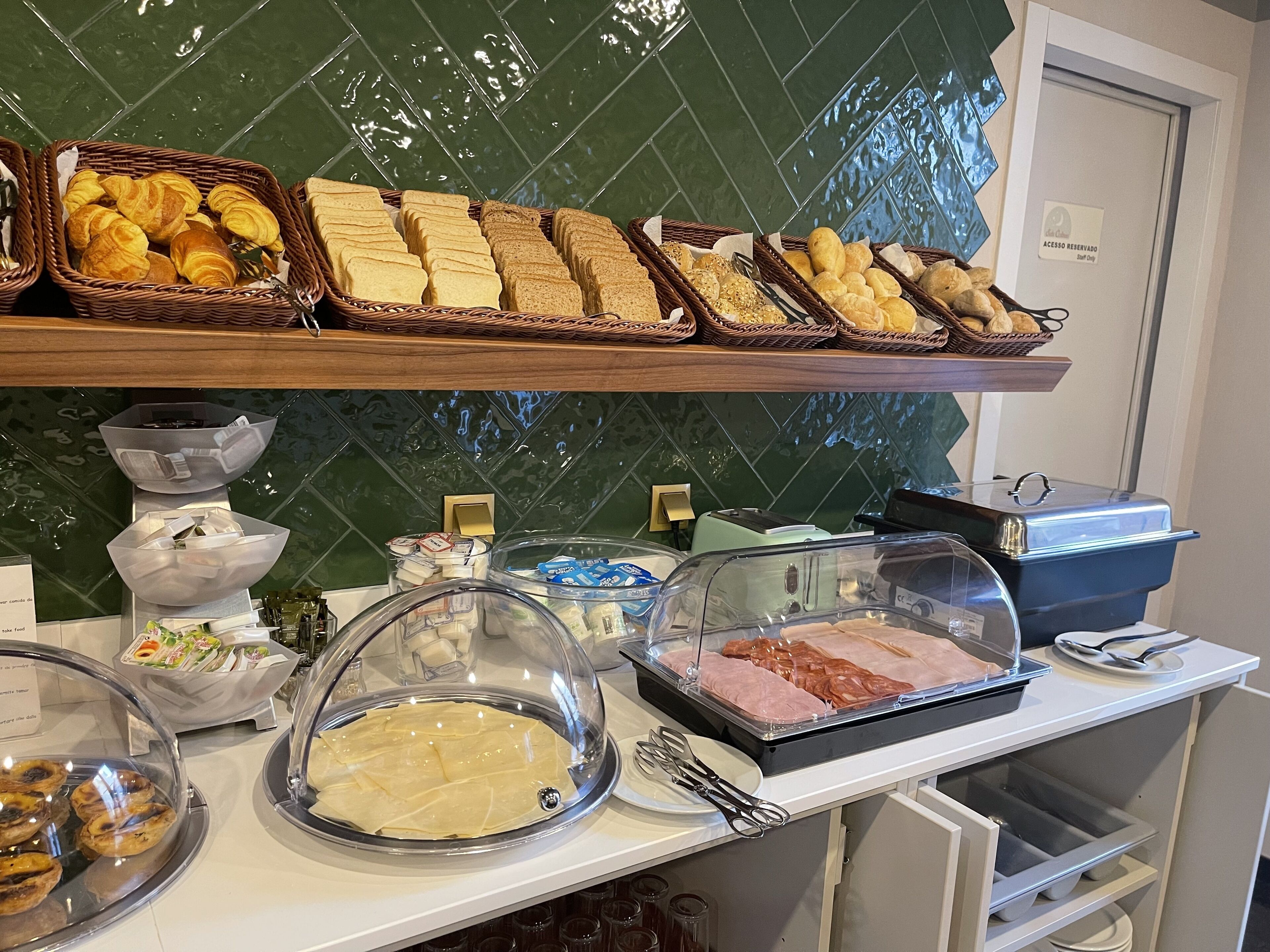 daily buffet breakfast (eur 15 per person)