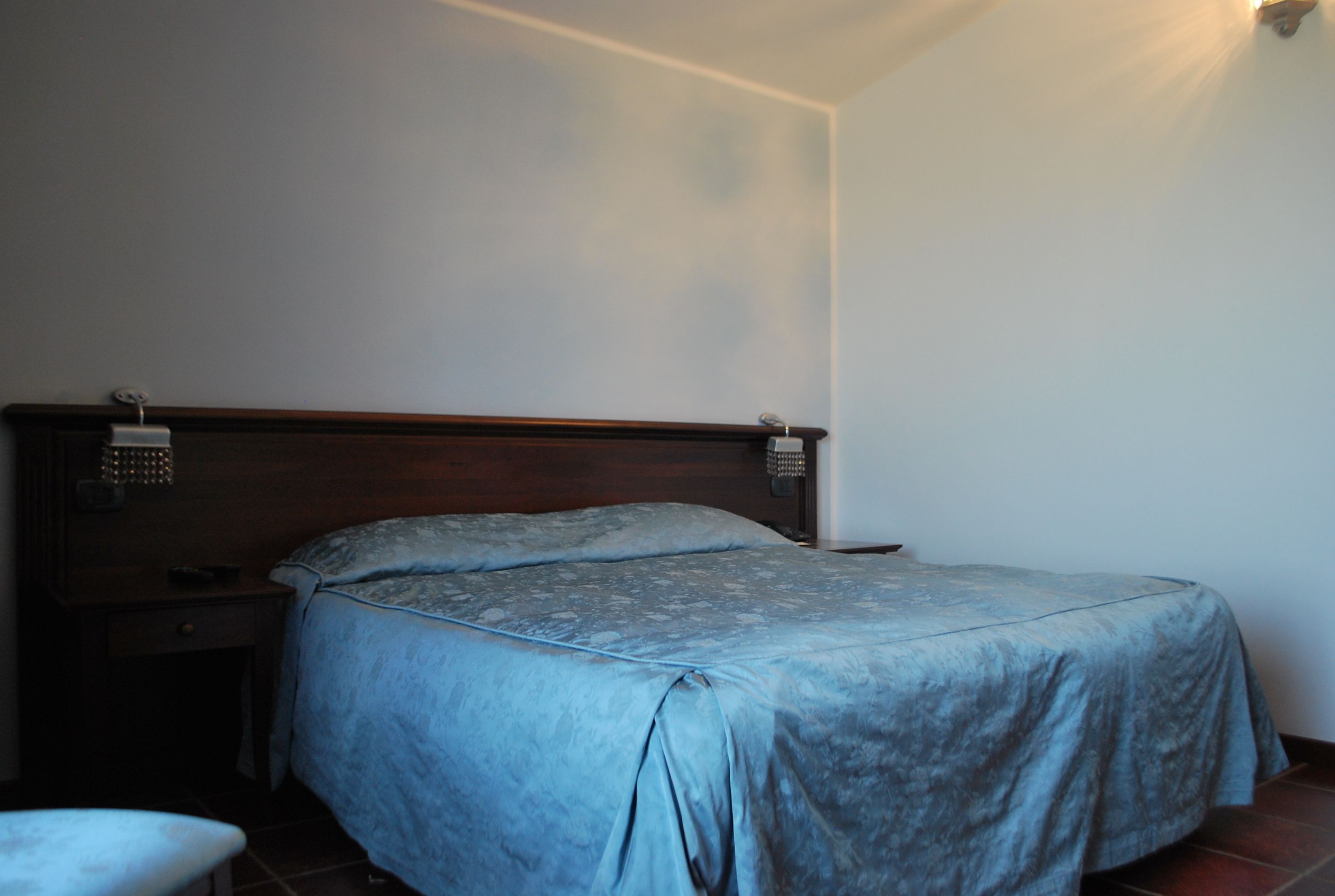 basic double or twin room, 1 double bed | frette italian sheets, down duvets, memory-foam beds, minibar