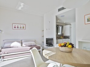 Standard Apartment | Interior - Castellmar Apartments (Castelldefels)