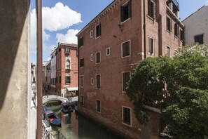 Deluxe vierpersoonskamer | Balkon