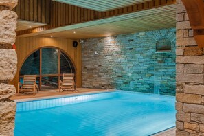 Indoor pool - Hotel Les Balcons Village & Spa Belle Plagne (La Plagne-Tarentaise)