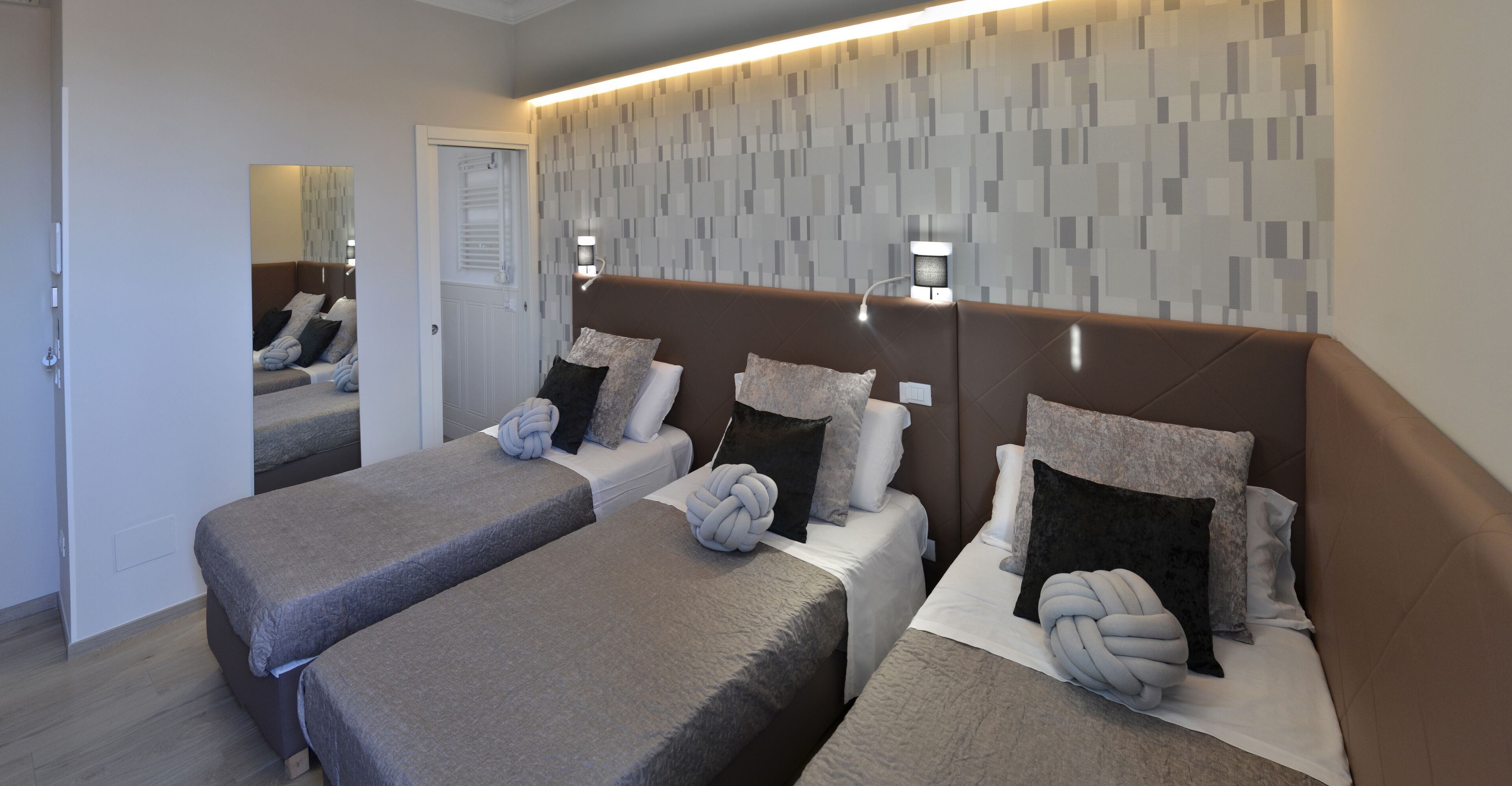 Foto - At your Place