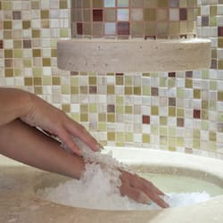 Outdoor treatment area, sauna, hot tub, steam room, Turkish bath/hammam