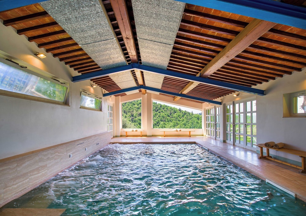 Castello di Spaltenna by null