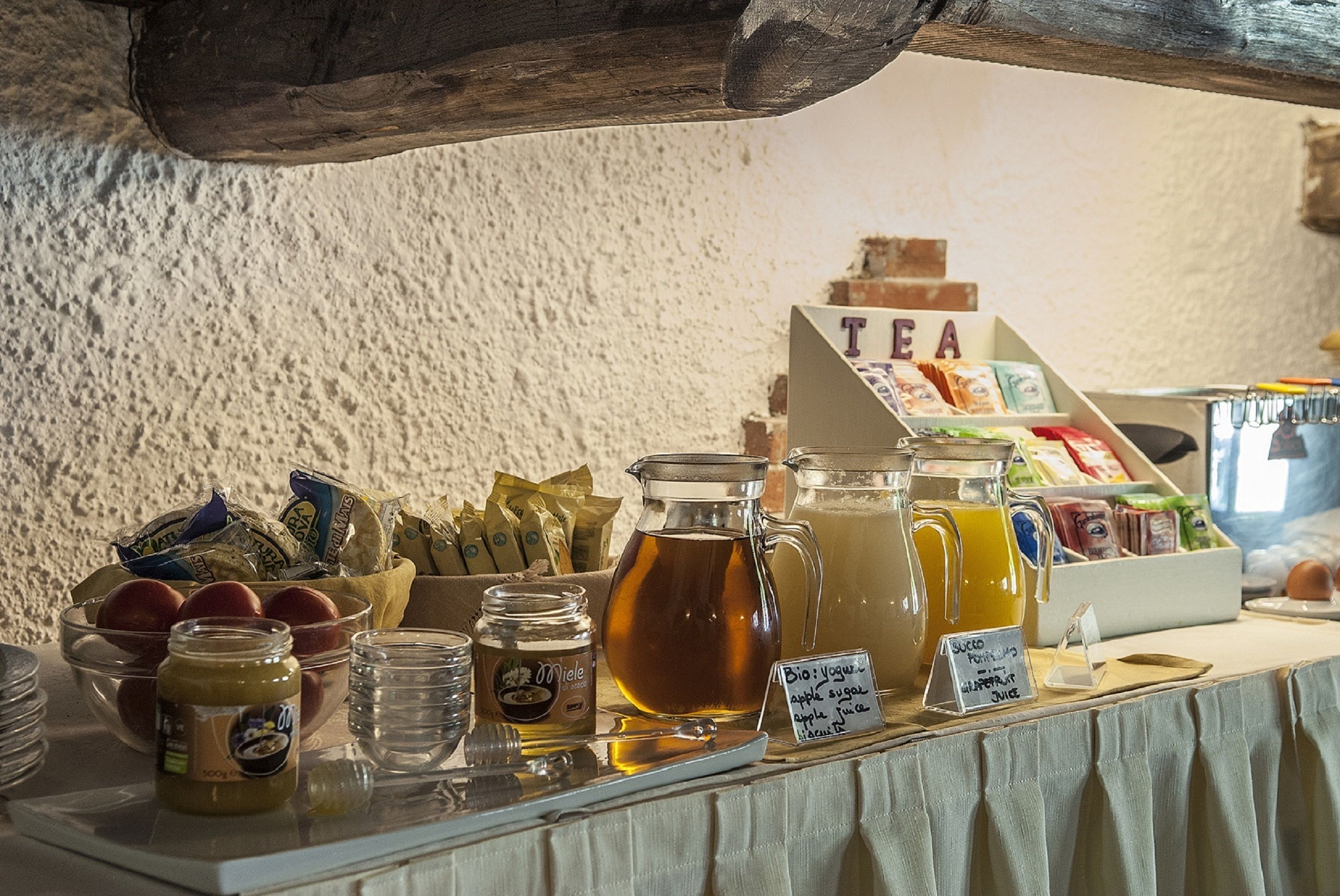 daily buffet breakfast (eur 10 per person)