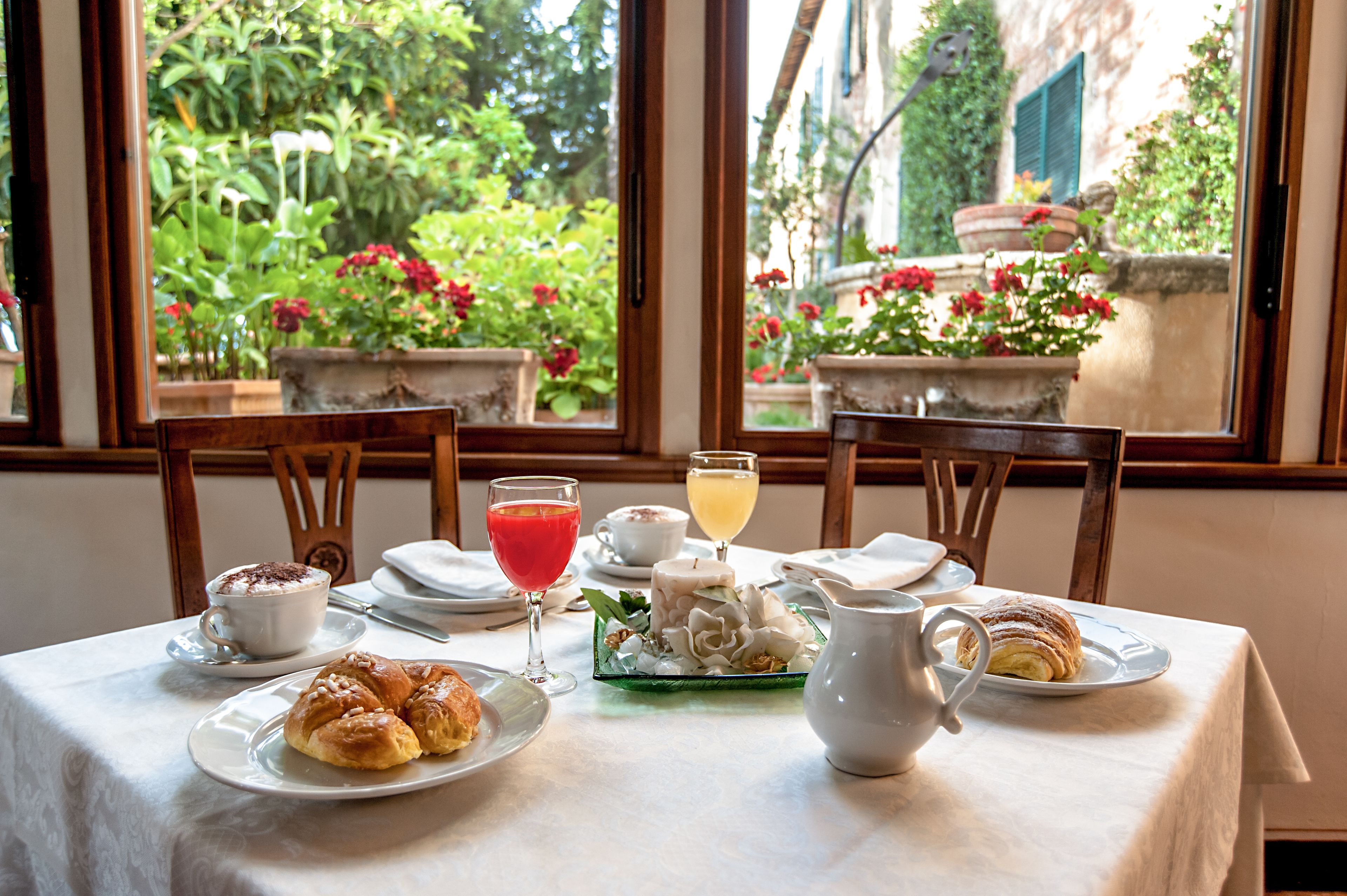 Free daily full breakfast 