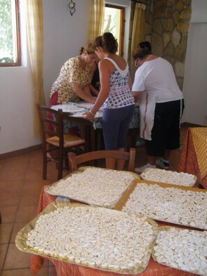 Breakfast, lunch and dinner served - Hotel Villaggio Tabù (Centola)