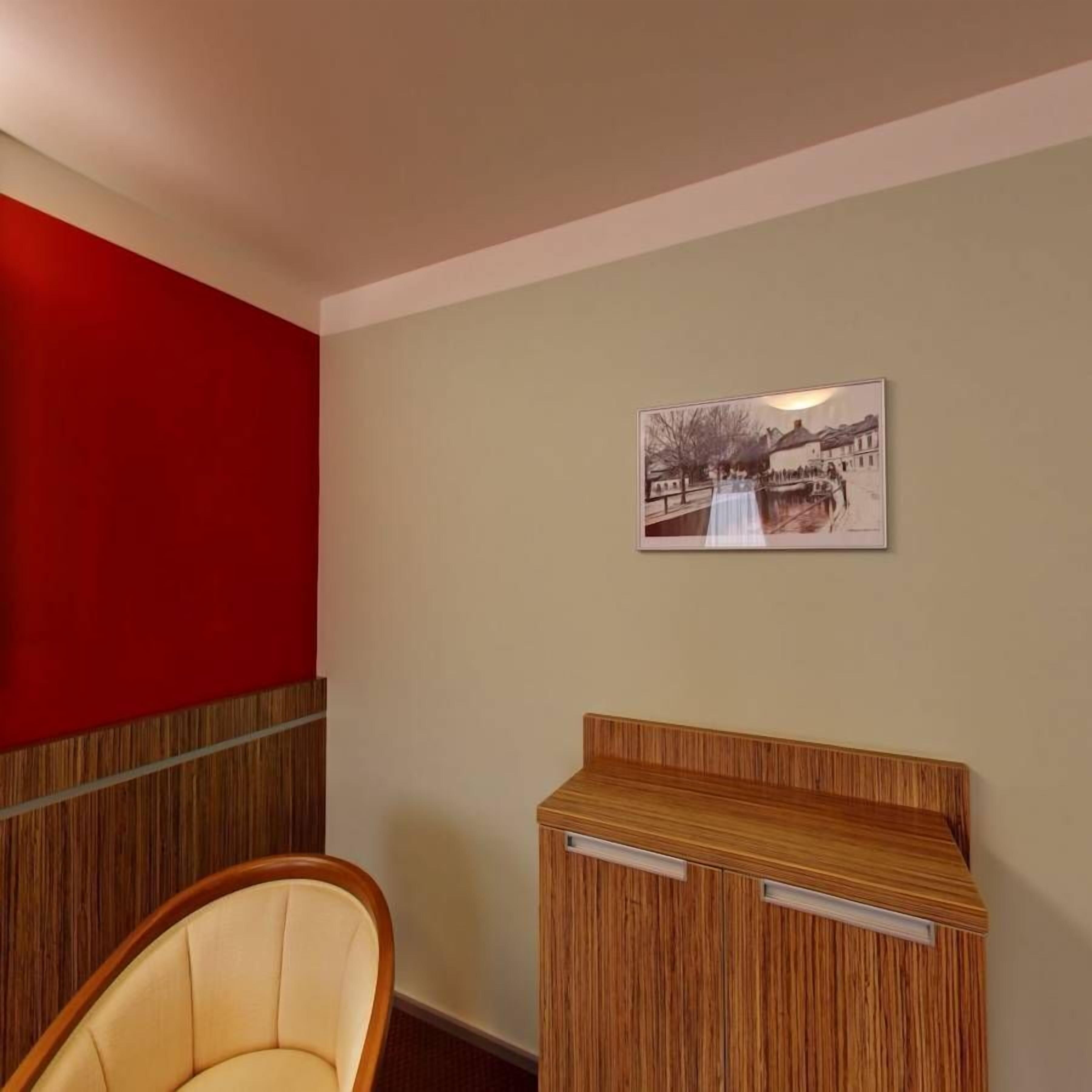 minibar, in-room safe, desk, soundproofing