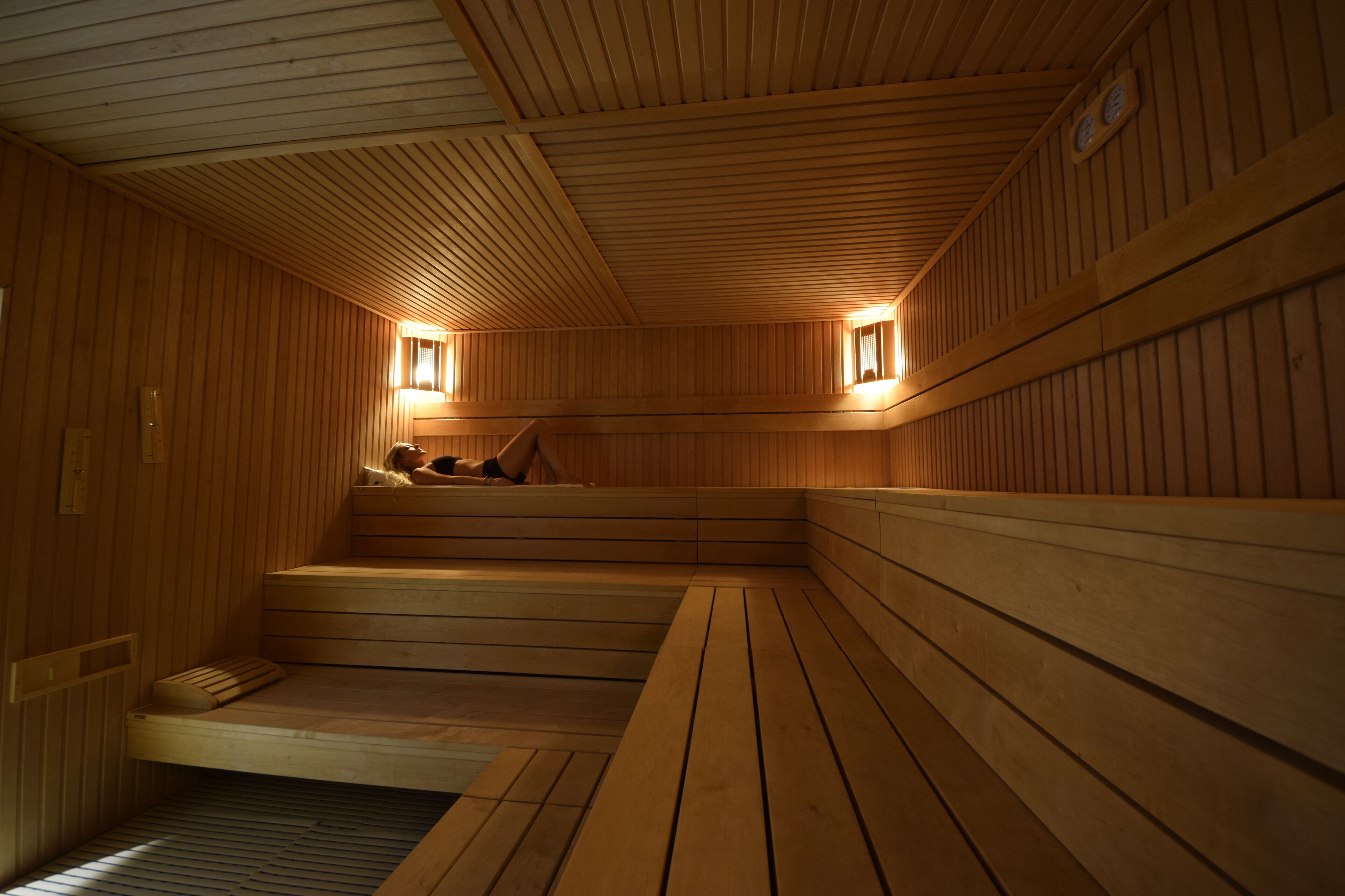 couples treatment room(s), sauna, steam room, body treatments