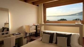 Matelas Select Comfort, minibar, coffres-forts dans les chambres, bureau