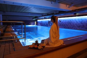 Indoor pool, seasonal outdoor pool, pool loungers