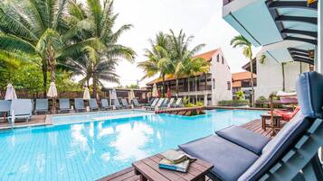 Deluxe-rum - tillgång till pool (Adult only) | Utsikt från rummet