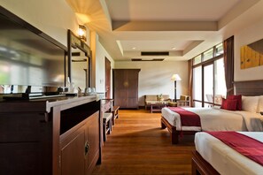 Premium bedding, pillow-top beds, minibar, in-room safe - Khaolak Bhandari Resort & Spa (Takua Pa)