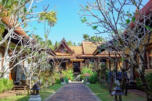 บริเวณภายนอก