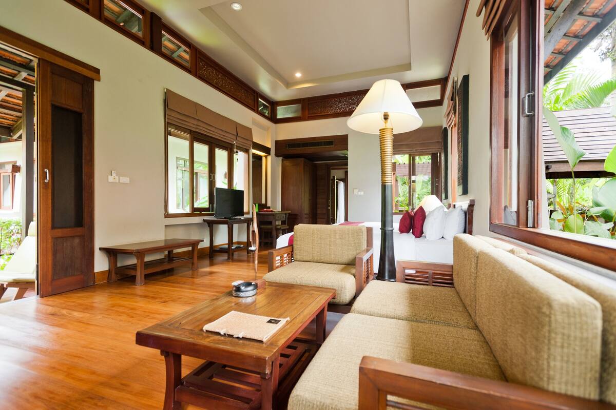 thai style bungalow  | living area | 21-inch lcd tv with cable channels, tv