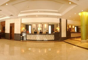Lobby - The Great Wall Hotel (Zhengzhou)