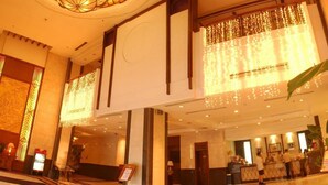Lobby - The Great Wall Hotel (Zhengzhou)