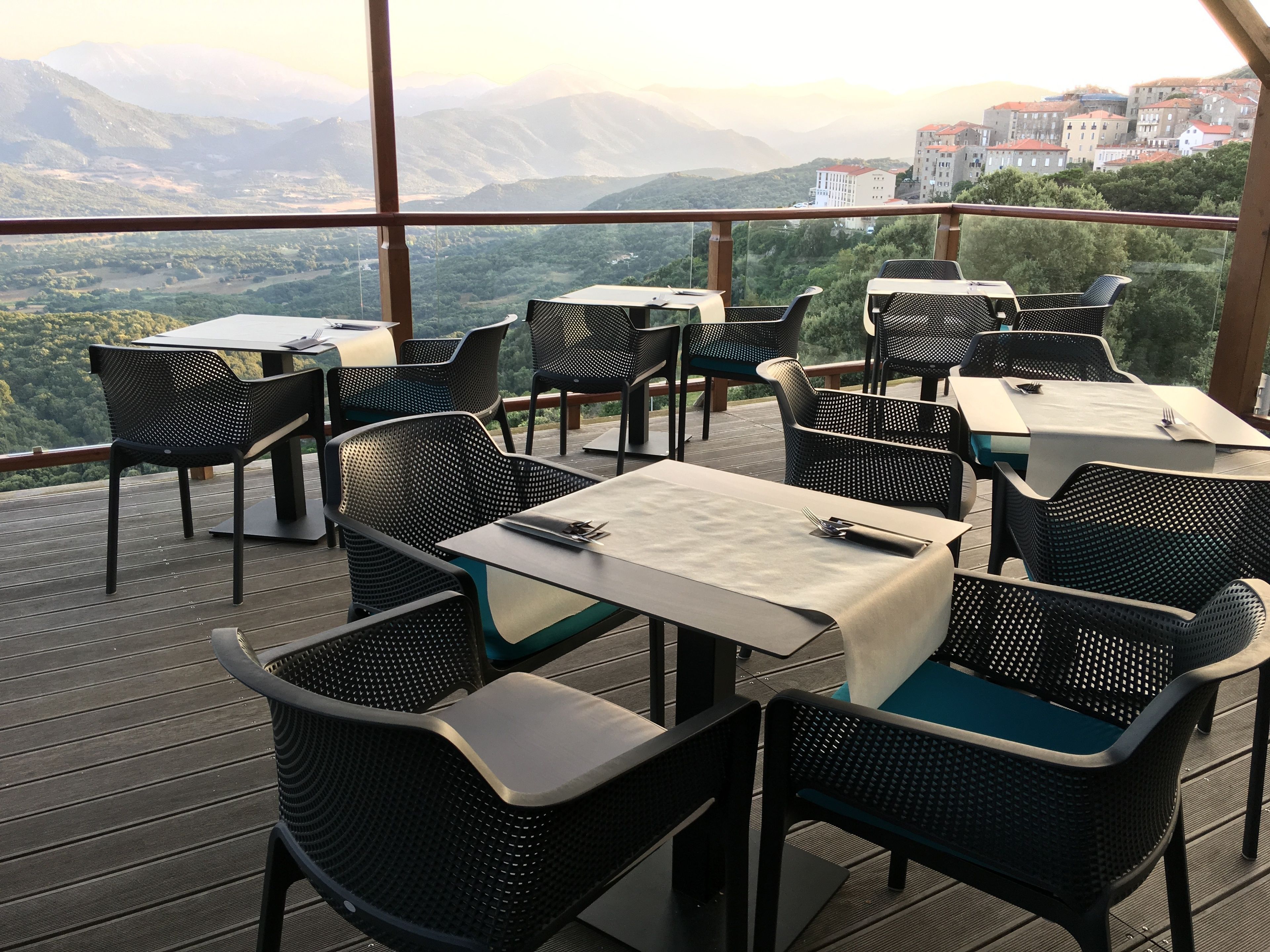 Daily buffet breakfast (EUR 15 per person)