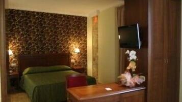 Suite | Minibar, una scrivania, insonorizzazione, Wi-Fi gratuito