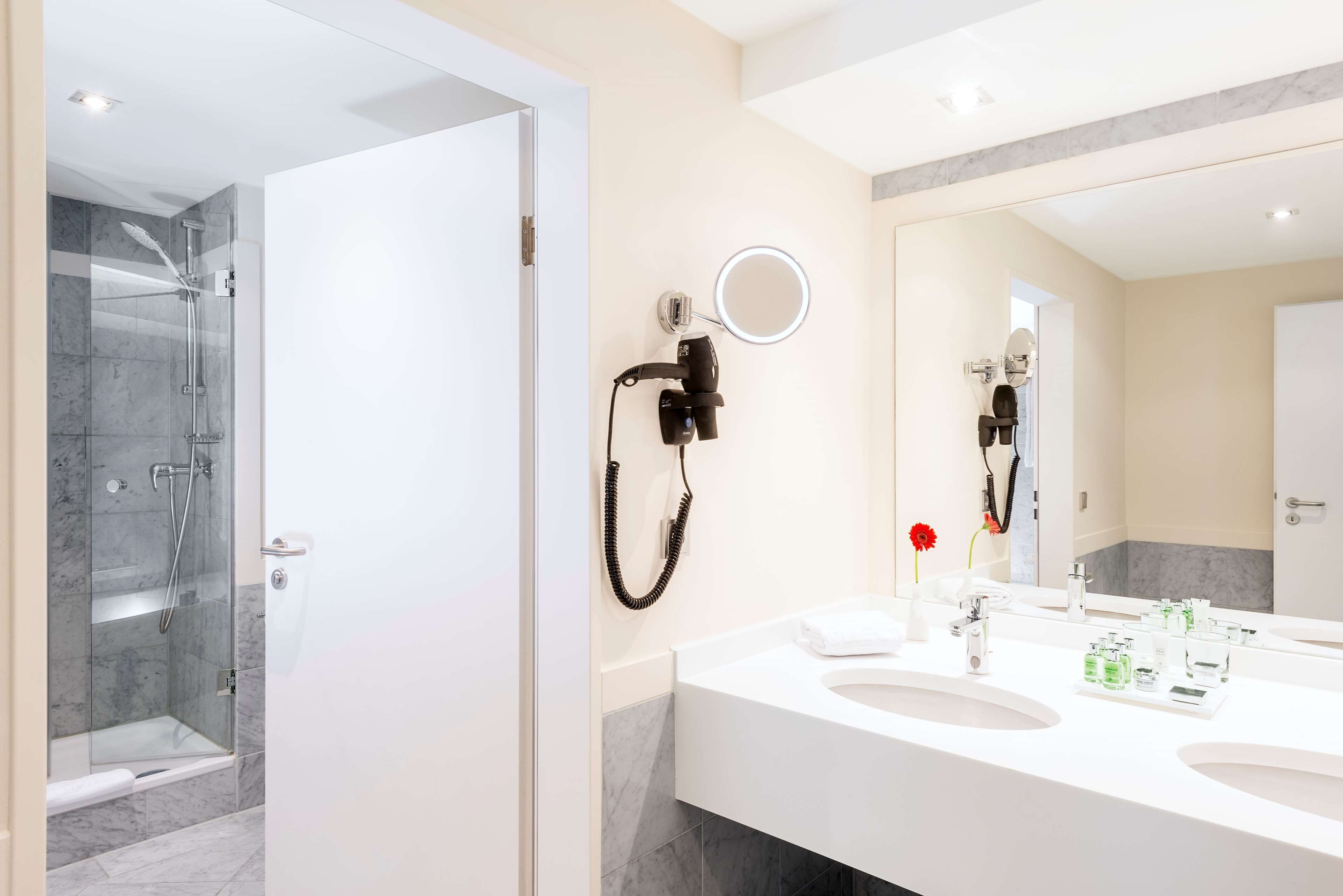 shower, rainfall showerhead, eco-friendly toiletries, hair dryer