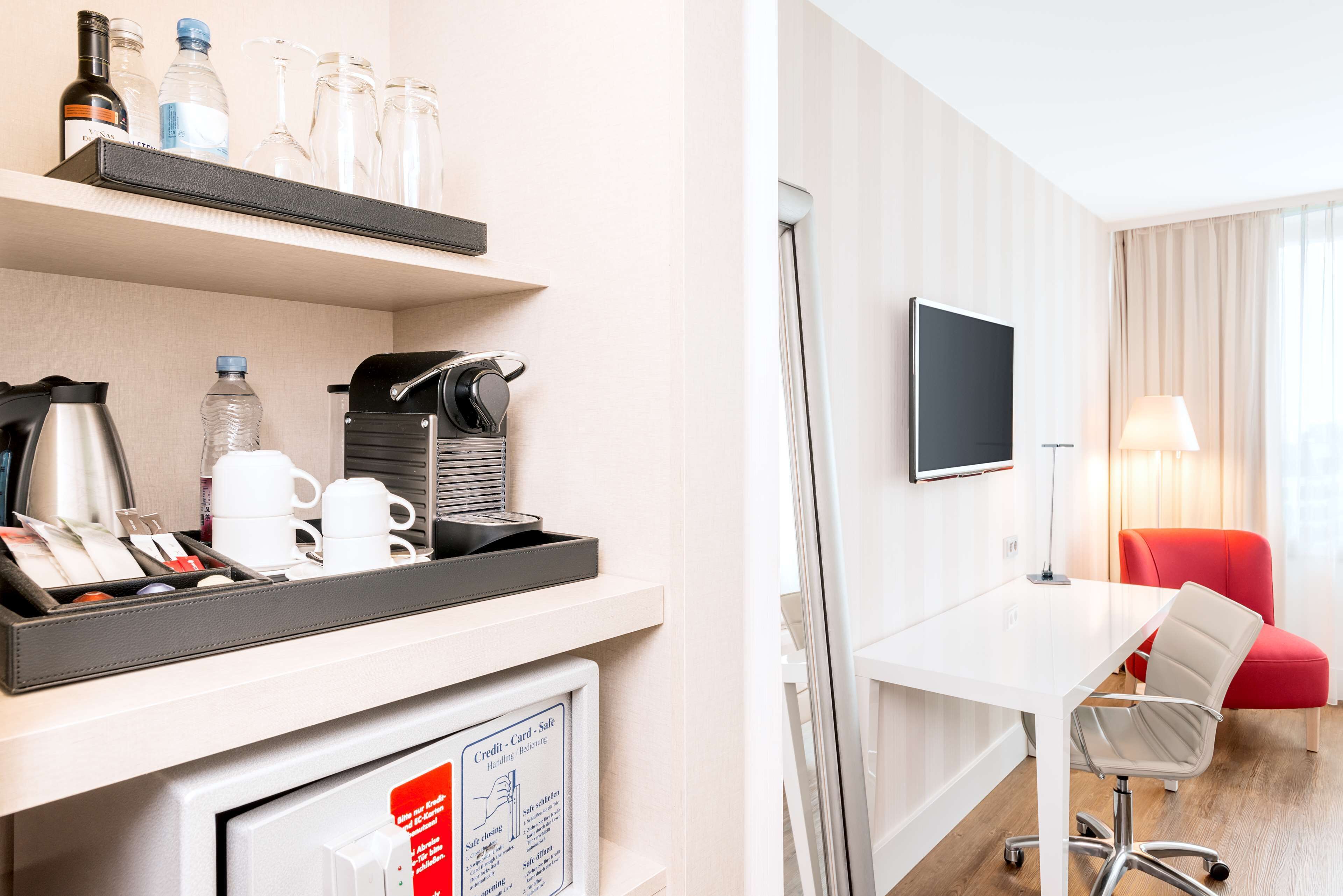 pillow-top beds, minibar, in-room safe, desk