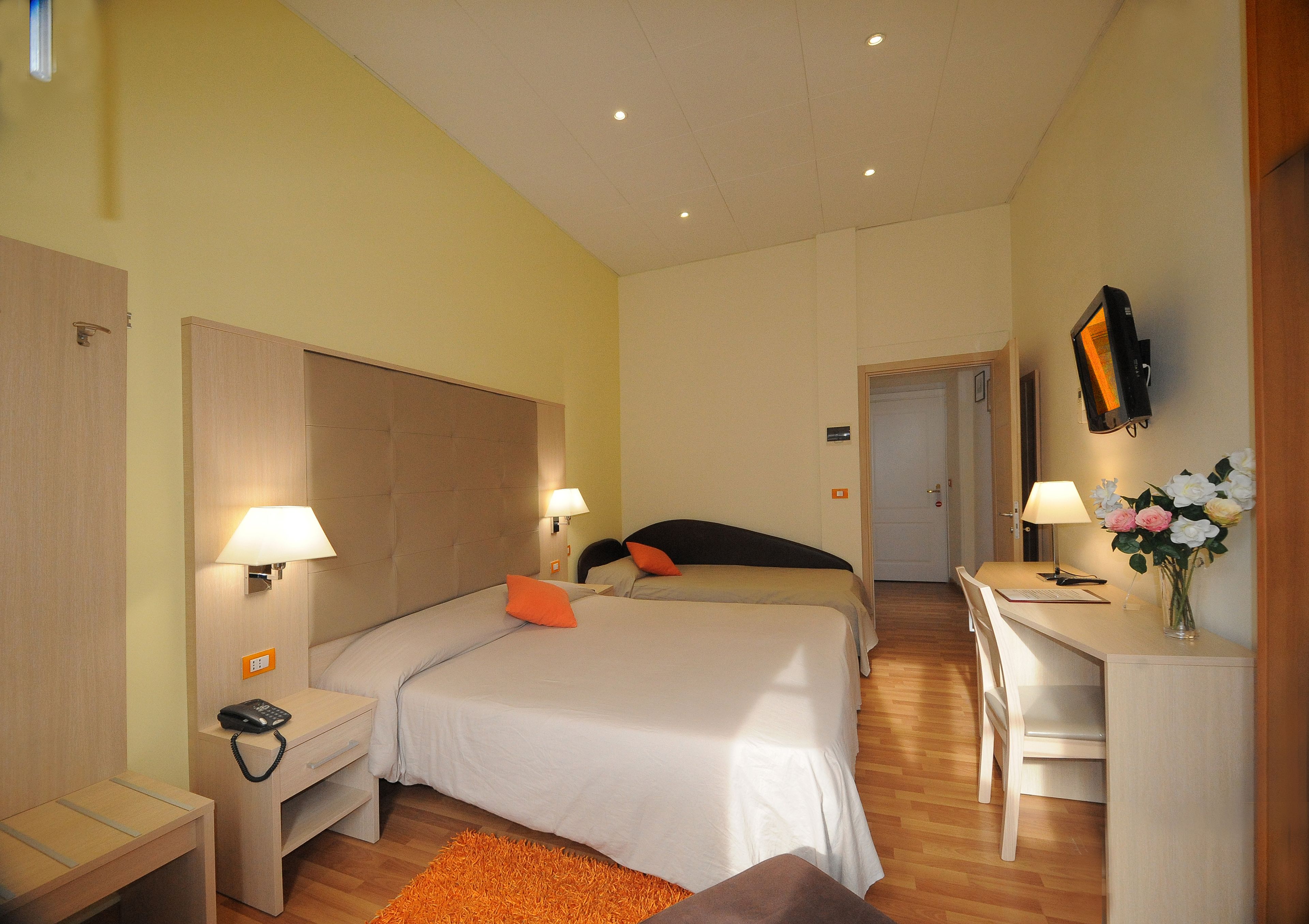 minibar, in-room safe, desk, soundproofing