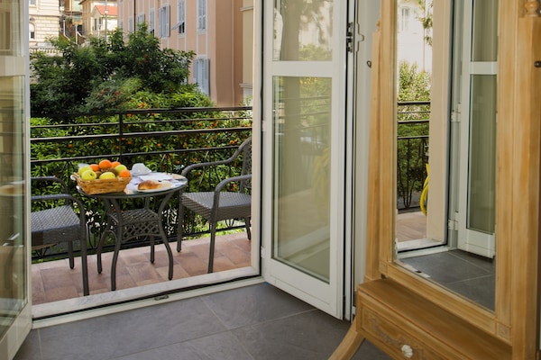 Traditional Suite | Terrace/patio