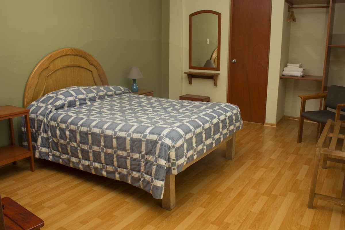 Individually furnished, blackout curtains, free WiFi, bed sheets