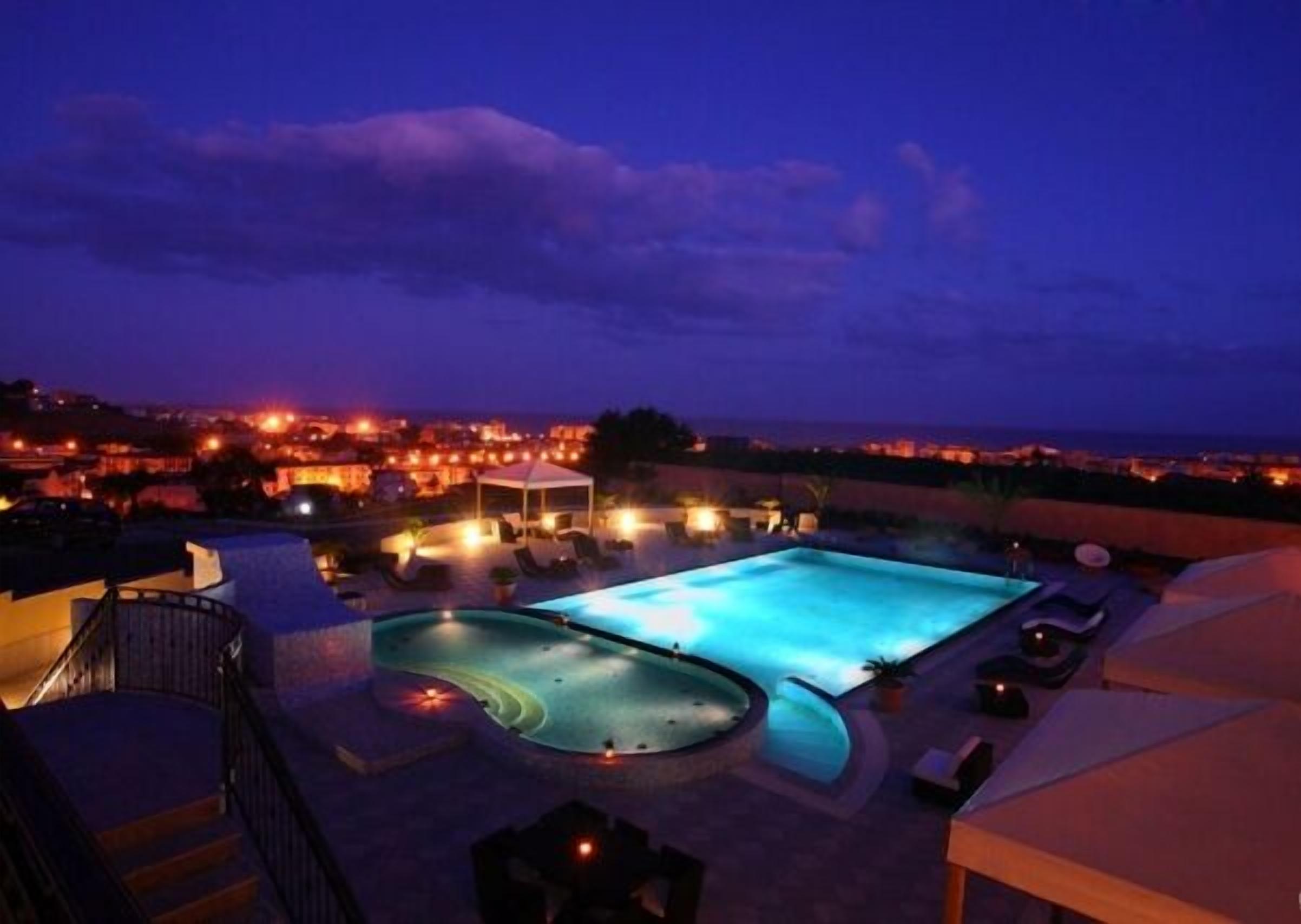 seasonal outdoor pool, pool umbrellas, pool loungers