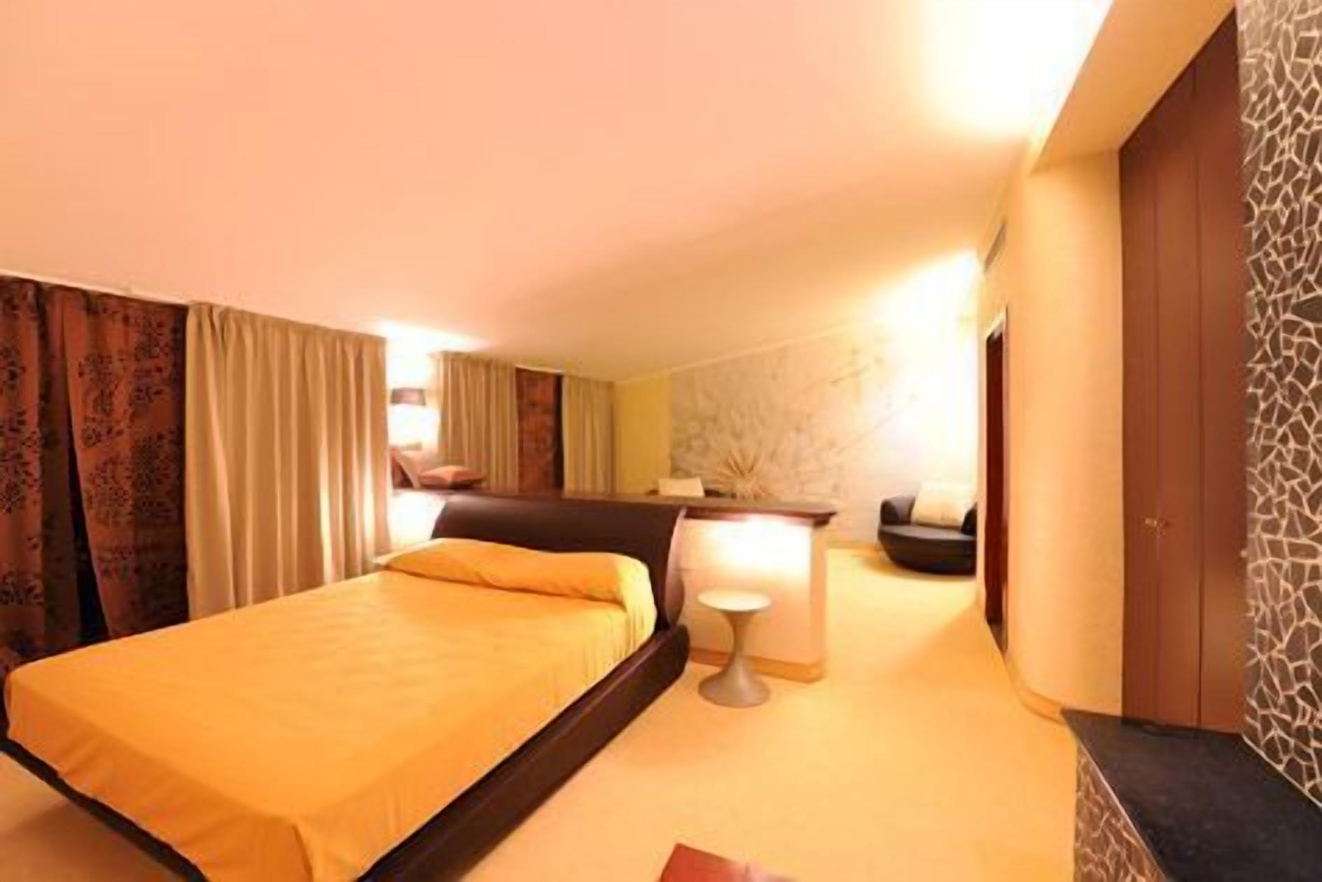 1 bedroom, minibar, in-room safe, desk